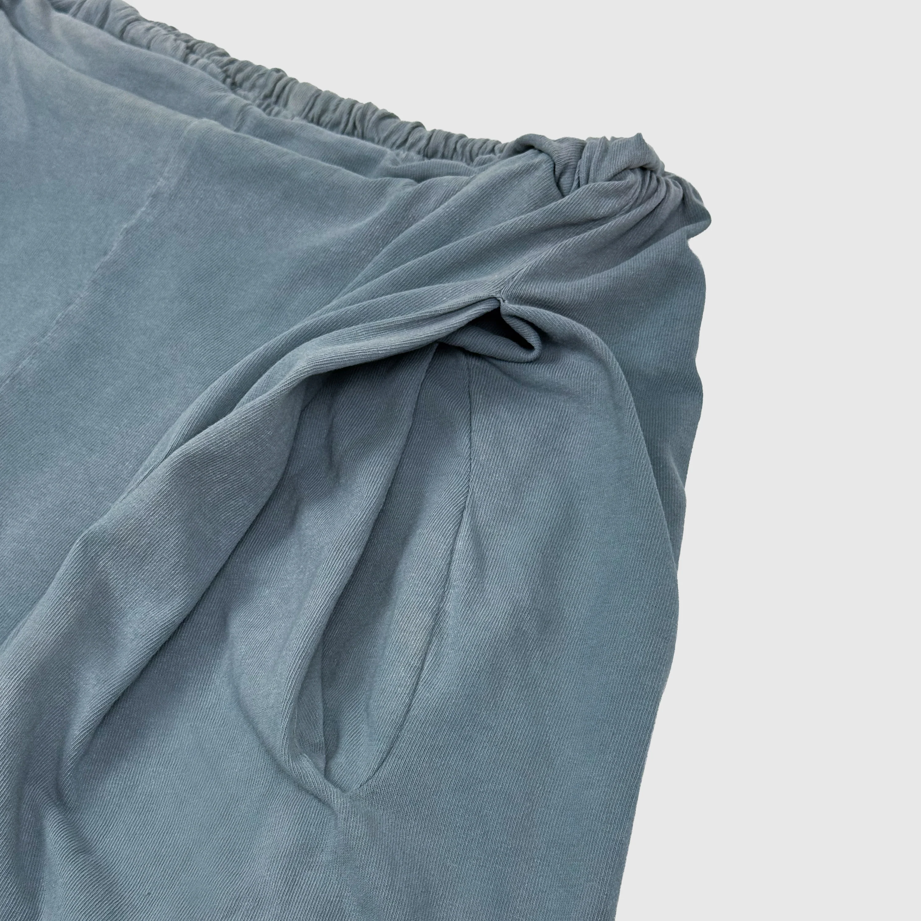 Yeezy Season 9 Unreleased Runway Oversized Pleated Shorts - Image 4
