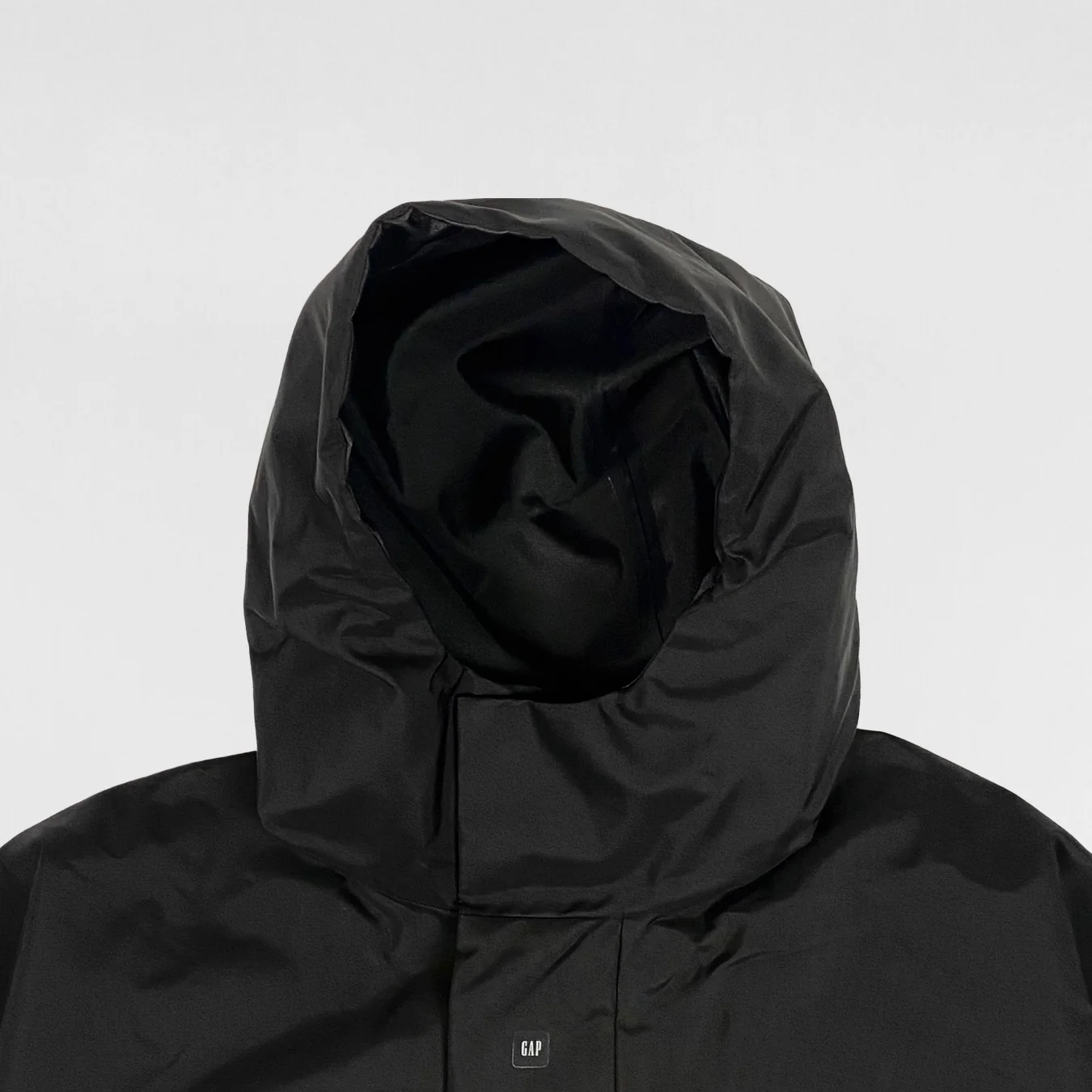 Yeezy Gap Balenciaga 2022 Magnet Closure Logo Parka In True Black - Image 2