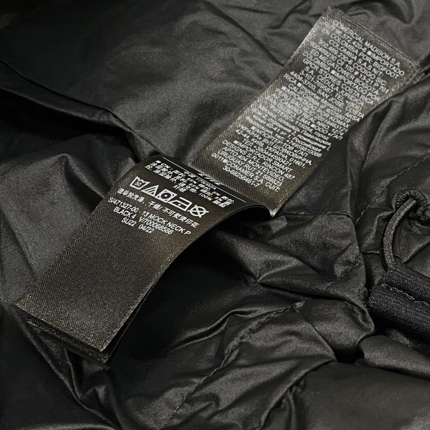 Yeezy Gap Balenciaga 2022 Mock Neck Puffer Jacket In Black - Image 7