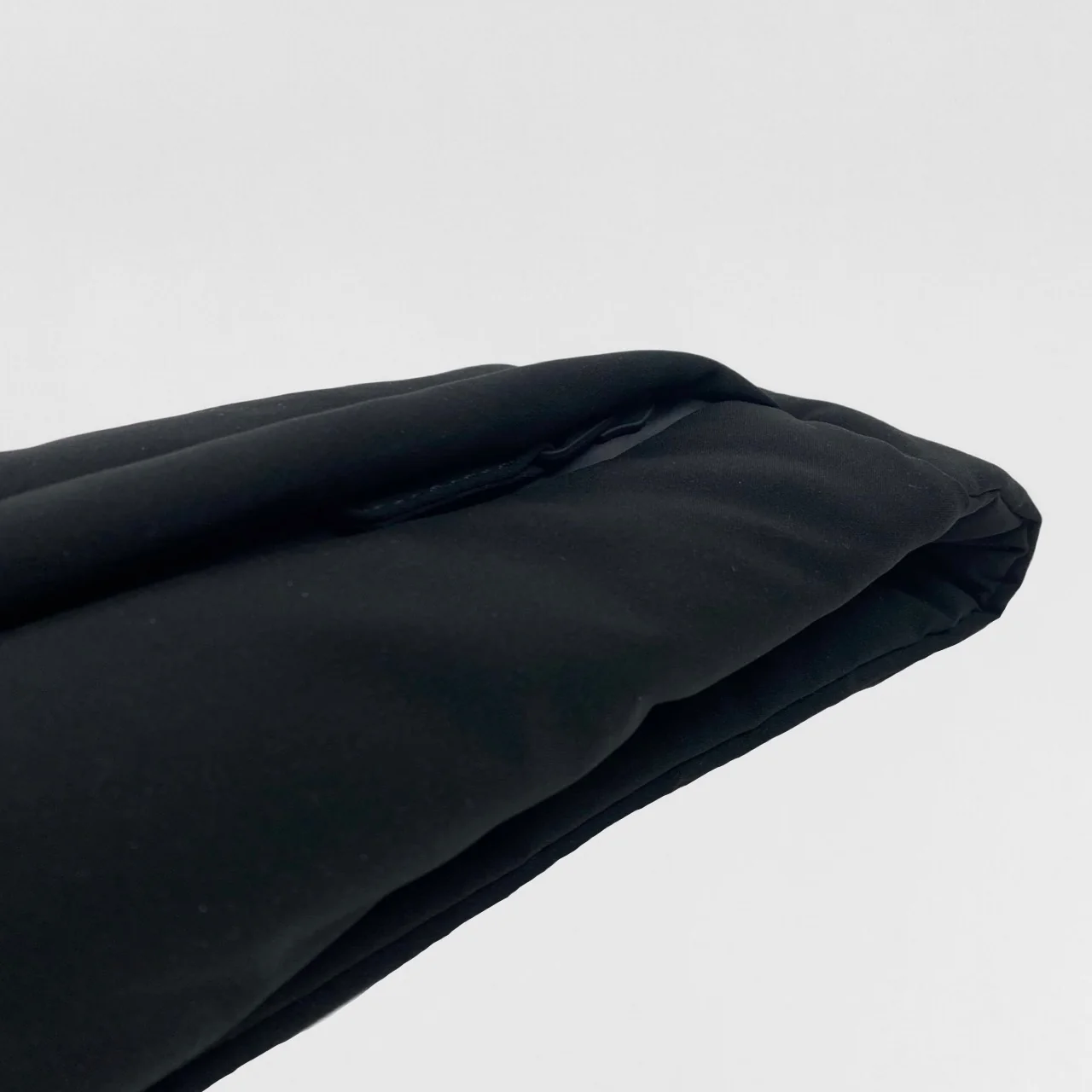 Yeezy Gap Balenciaga 2022 Snake Bag In True Black - Image 6