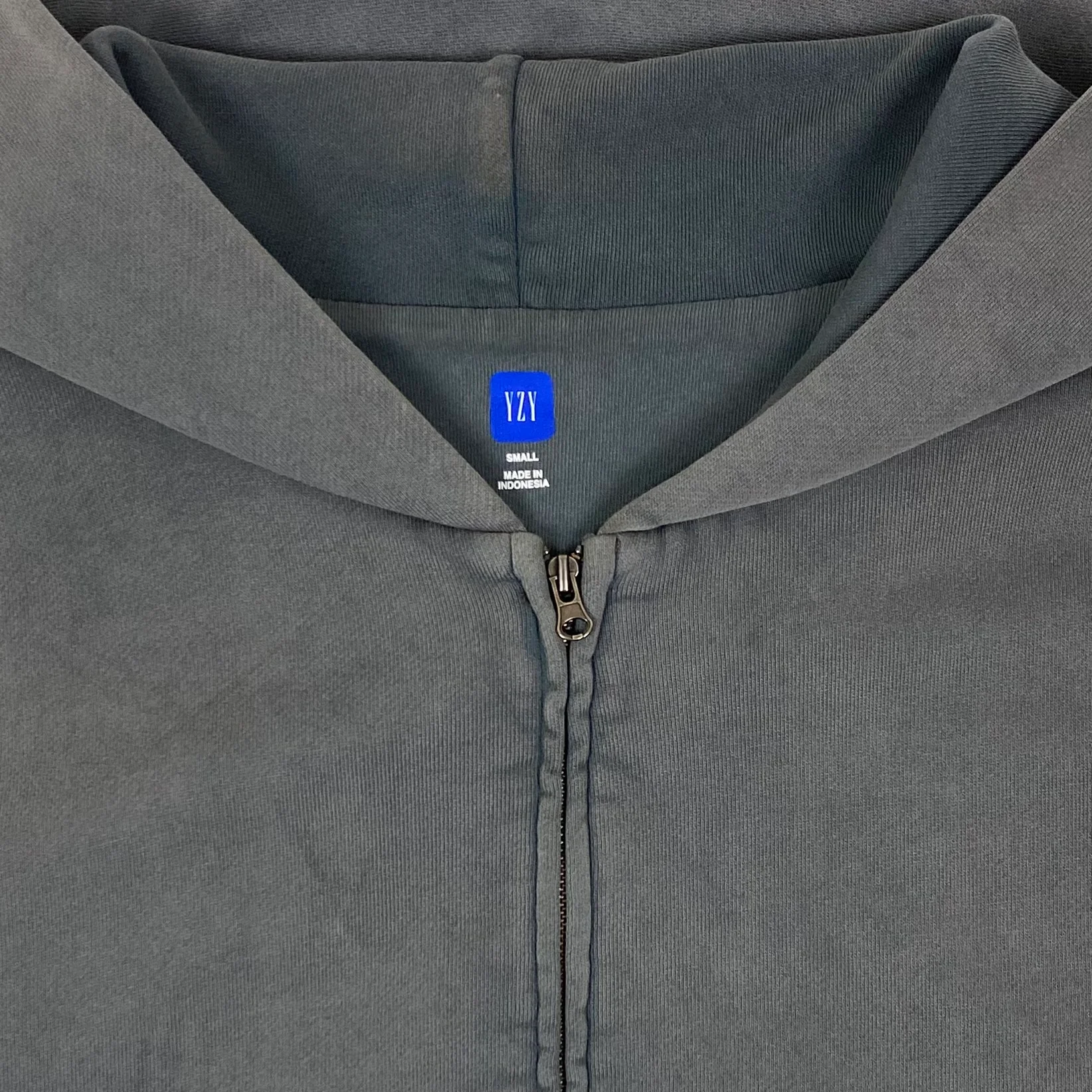 Yeezy Gap 2022 Zip Hoodie In Poetic Grey - Image 3