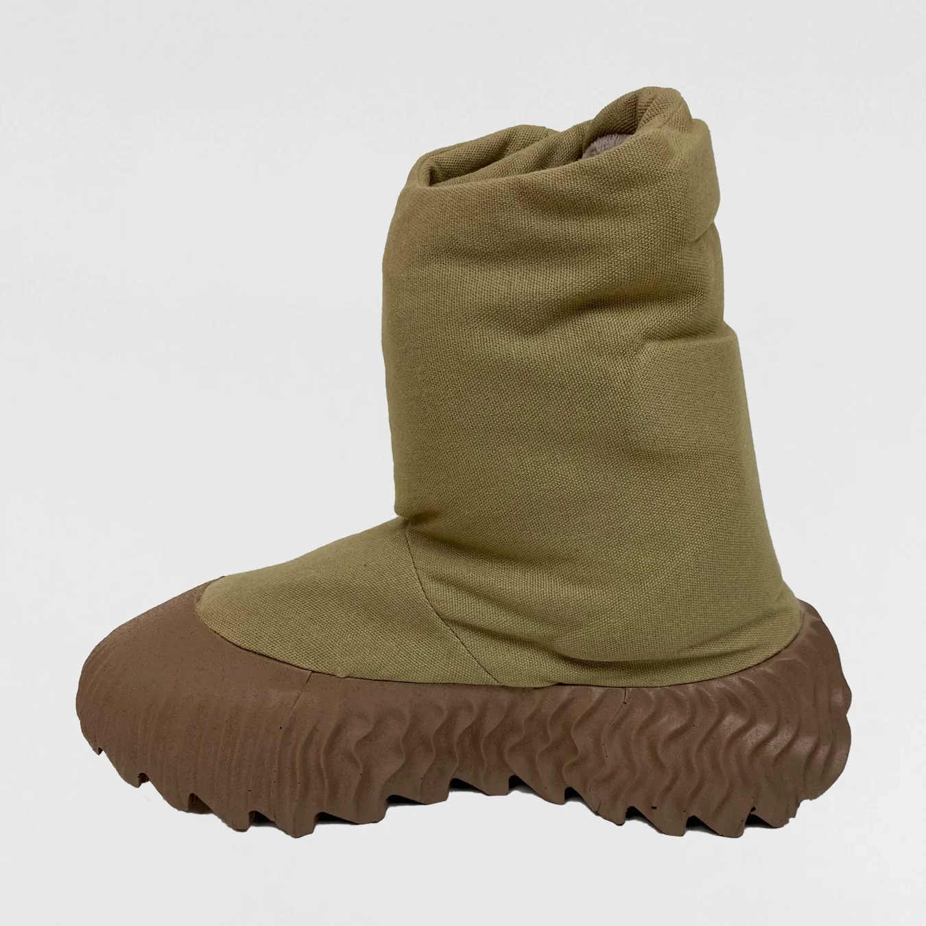 Yeezy Season 8 Unreleased Sherp Padded Sample Boots - Image 10